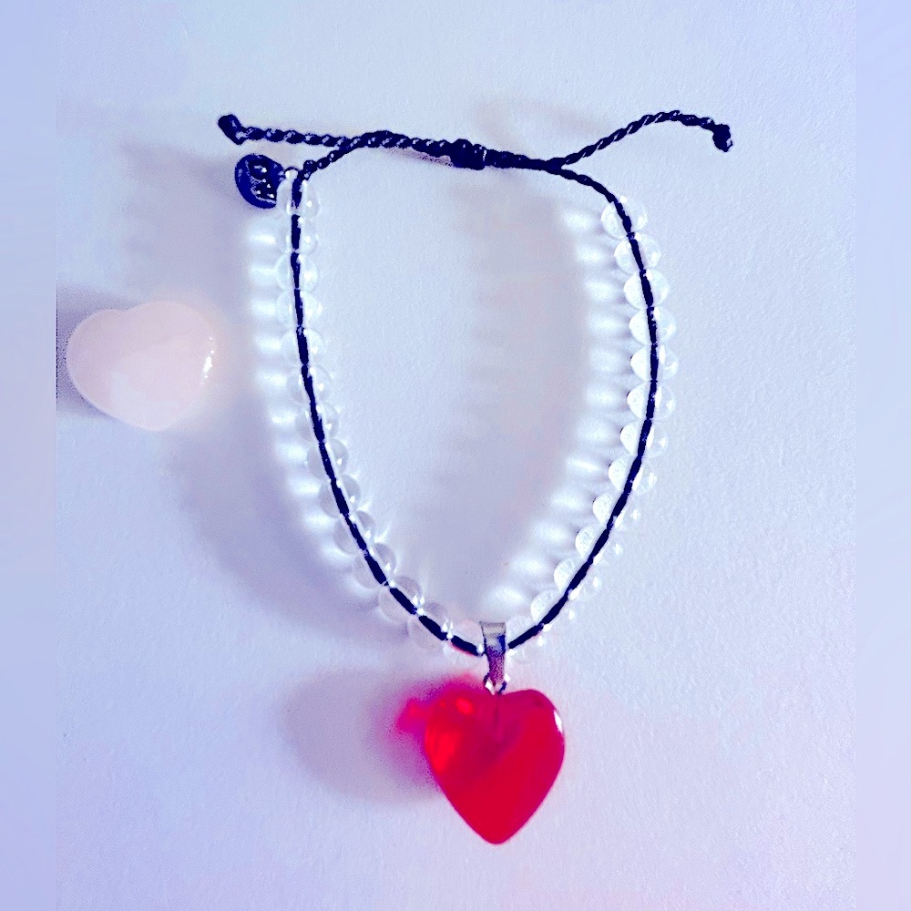 NWOT DW bracelet Red glass Heart charm on clear,  glass, round bead, cord